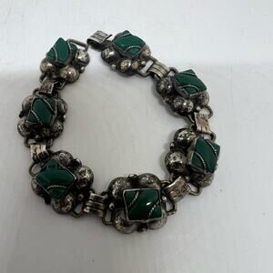 Vintage Mexico 980 silver with carved agate bracelet
